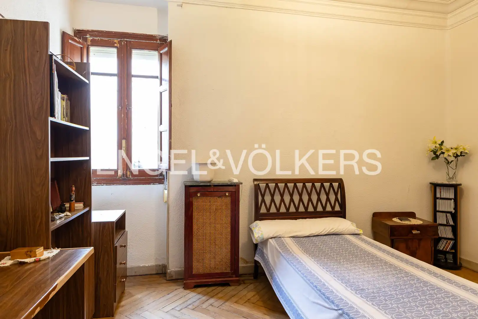 Bedroom of Flat for sale in Madrid  with Heating, Terrace and Balcony