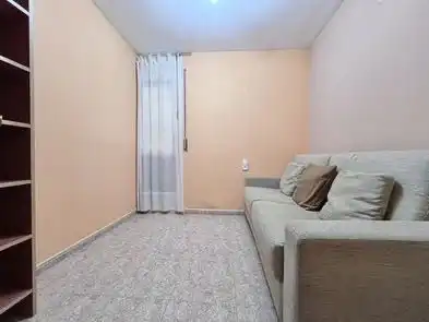 Habitación de Piso de alquiler en Terrassa con Aire acondicionado, Calefacción y Terraza