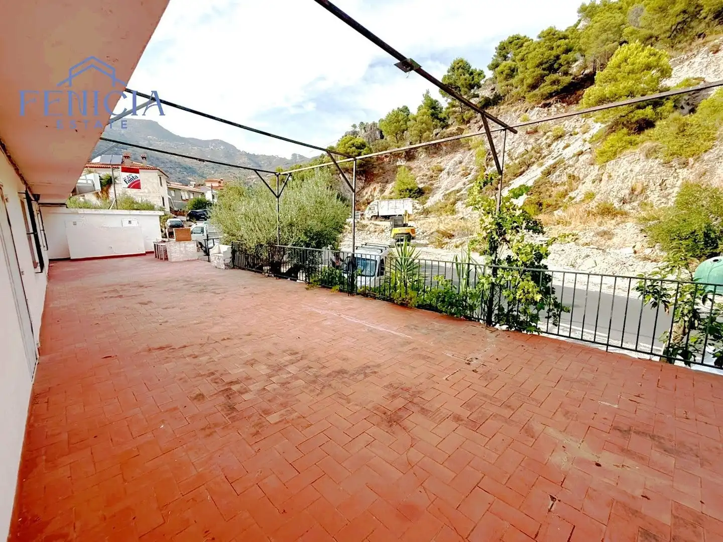 Terraza de Edificio en venta en Lentegí