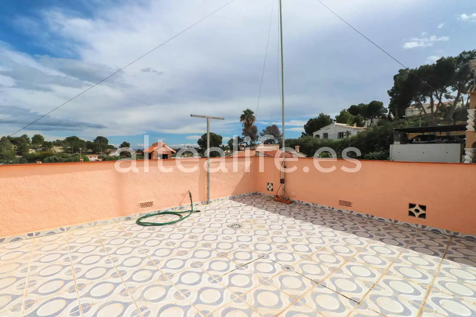 Exterior view of Houses for sale in L'Alfàs del Pi  with Air Conditioner, Private garden and Terrace