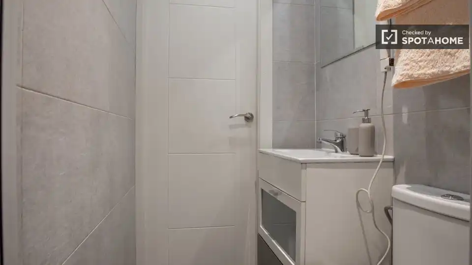 Wohnung mit Balkon zur Miete in Latina, imagen 9