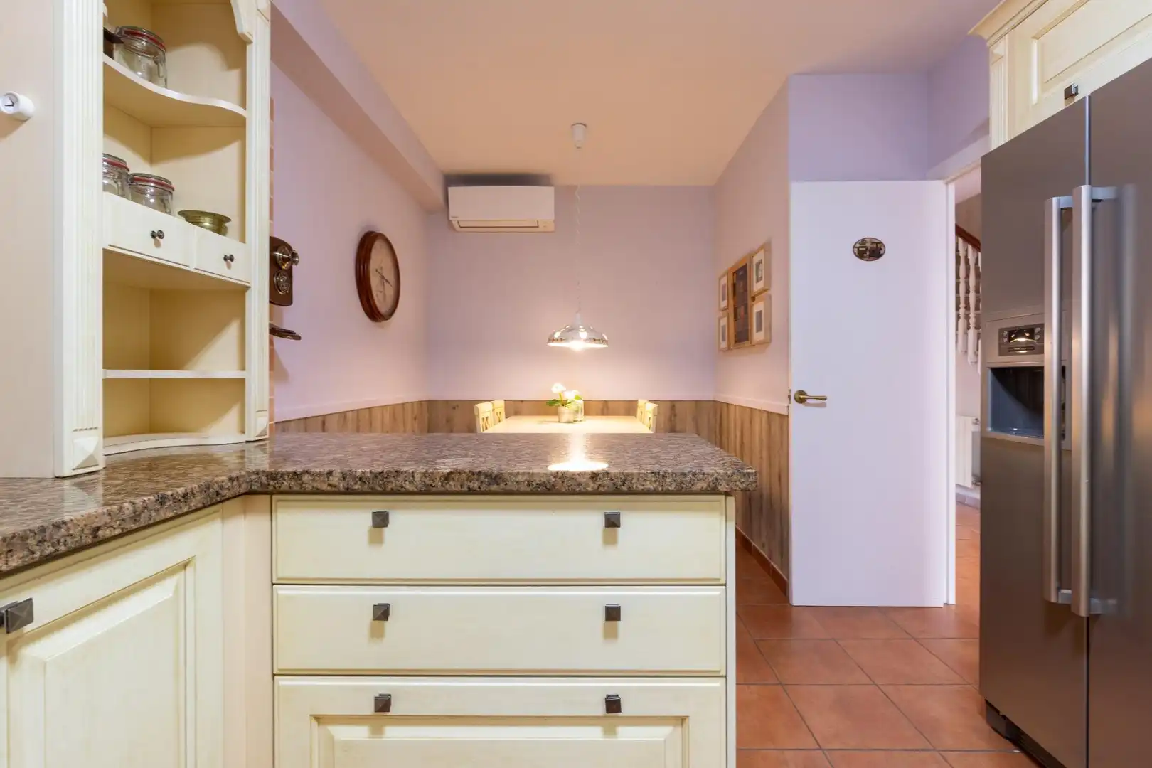 Küche von Haus oder Chalet zum Verkauf in Viladecavalls mit Klimaanlage, Heizung und Privatgarten