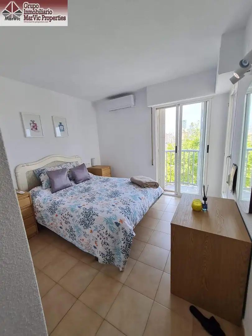 Dormitori de Casa o xalet en venda en Benidorm amb Terrassa, Piscina i Moblat