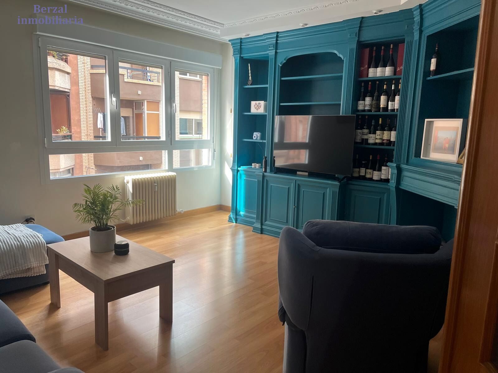 Sala d'estar de Pis en venda en  Logroño amb Moblat