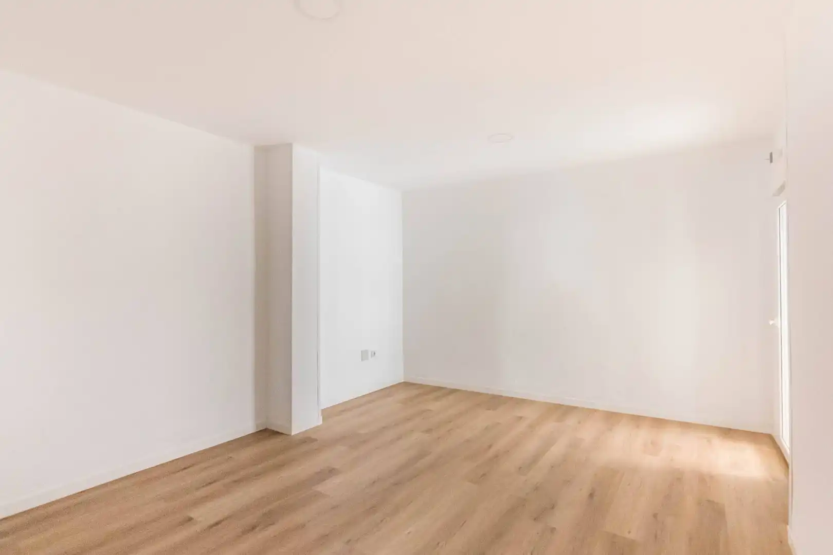 Wohnung zum Verkauf in Murcia mit Terrasse, Balkon und Alarm