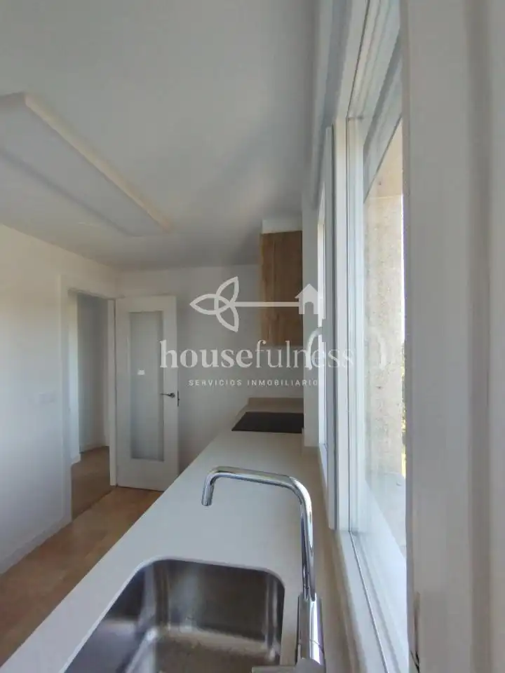 Cocina de Apartamento de alquiler en Ferrol con Calefacción, Trastero y Amueblado