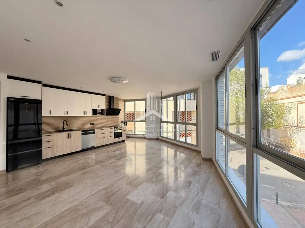 Vista exterior de Piso en venta en Castellón de la Plana / Castelló de la Plana con Aire acondicionado, Calefacción y Alarma