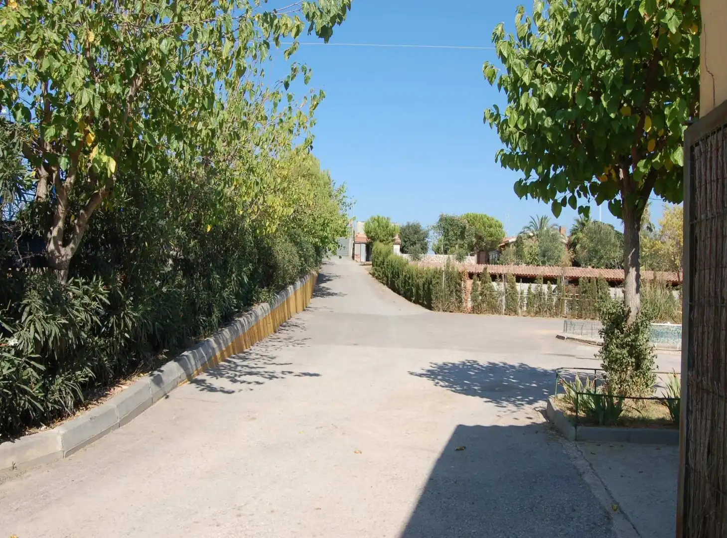 Vista exterior de Finca rústica en venda en Vilanova i la Geltrú amb Aire condicionat, Calefacció i Traster