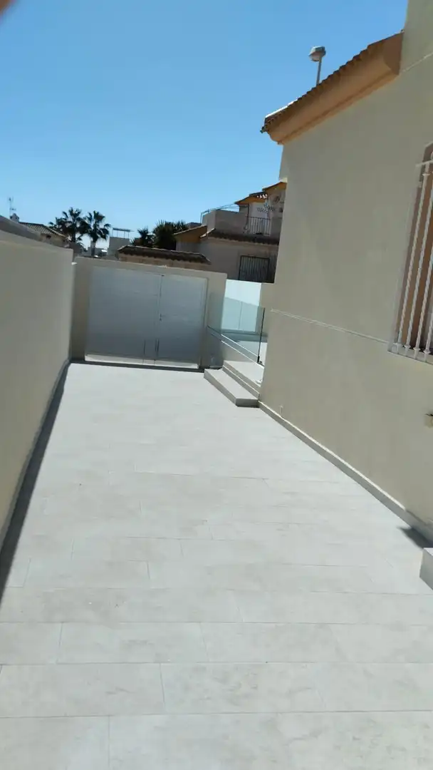 Detached house for sale in Playa de los Locos, imagen 5