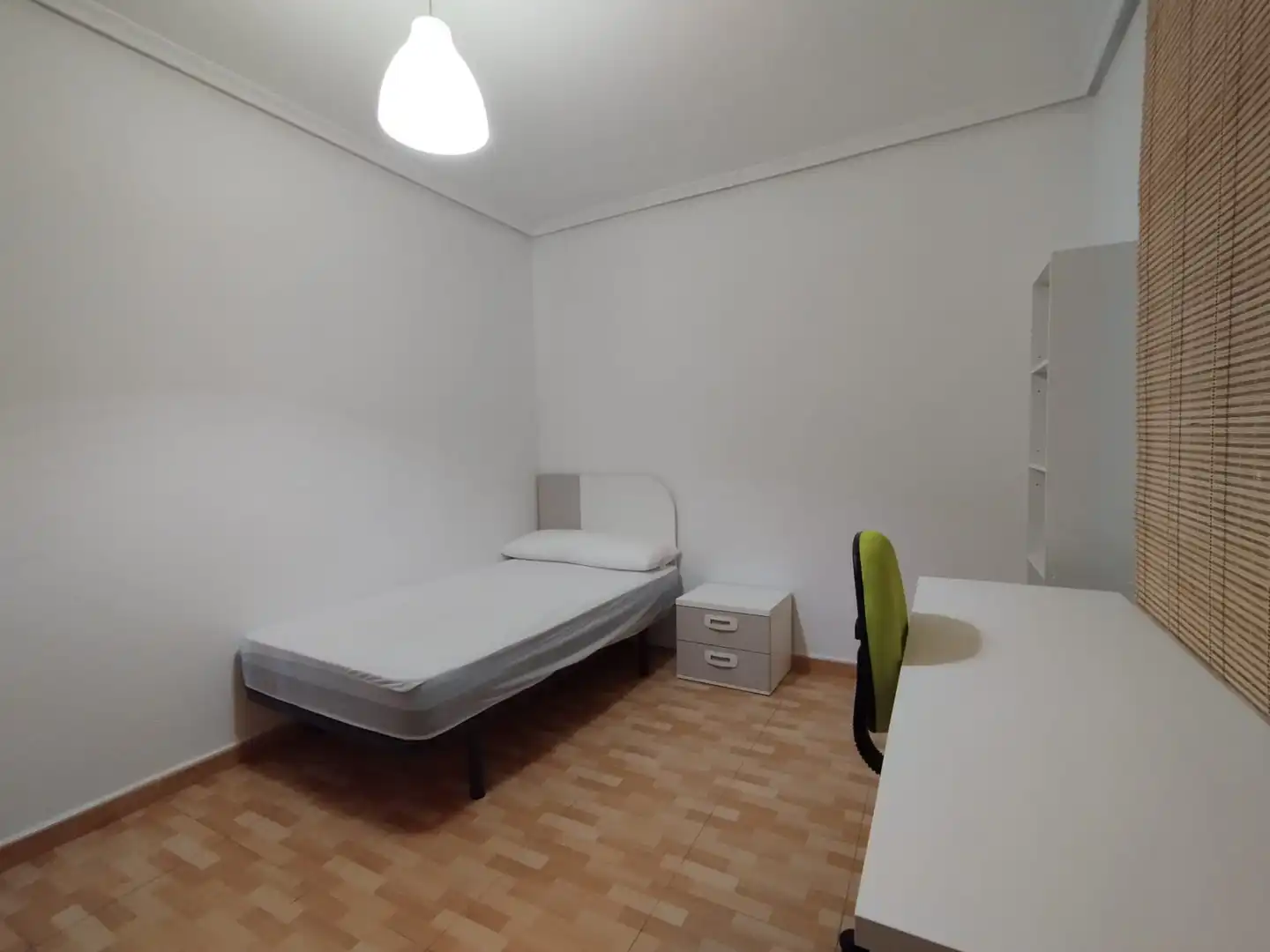 Habitación de Piso en venta en Tomelloso con Aire acondicionado, Calefacción y Terraza