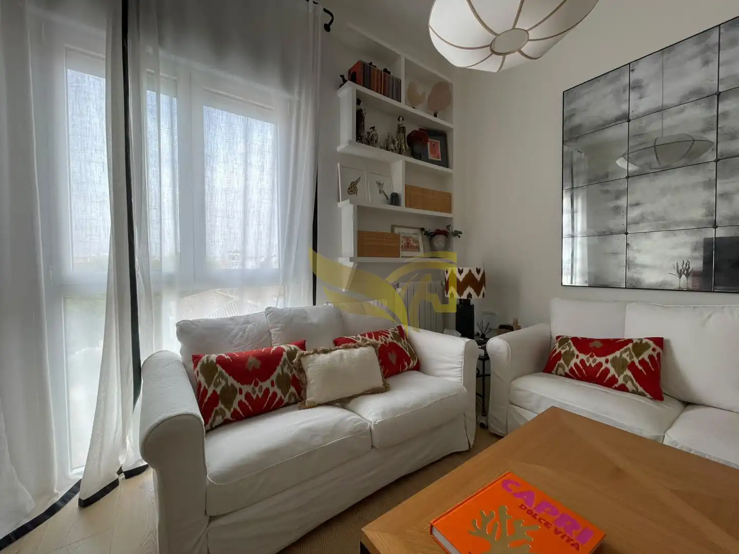 Sala d'estar de Dúplex en venda en Los Remedios