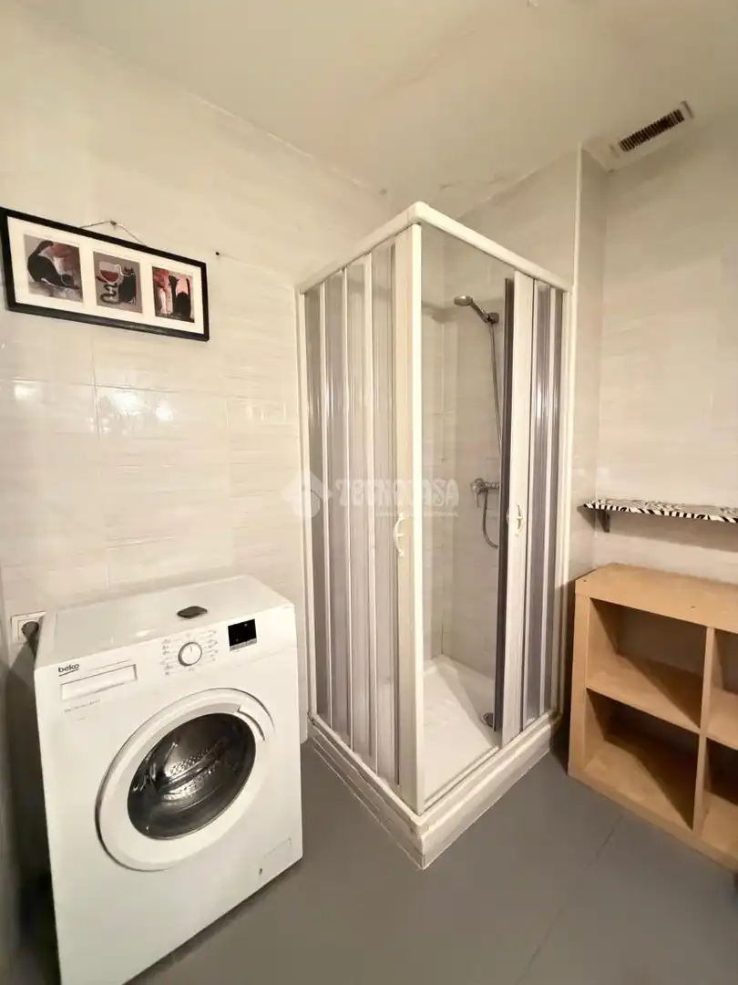 Badezimmer von Wohnung zum Verkauf in Madrid mit Heizung und Parkett