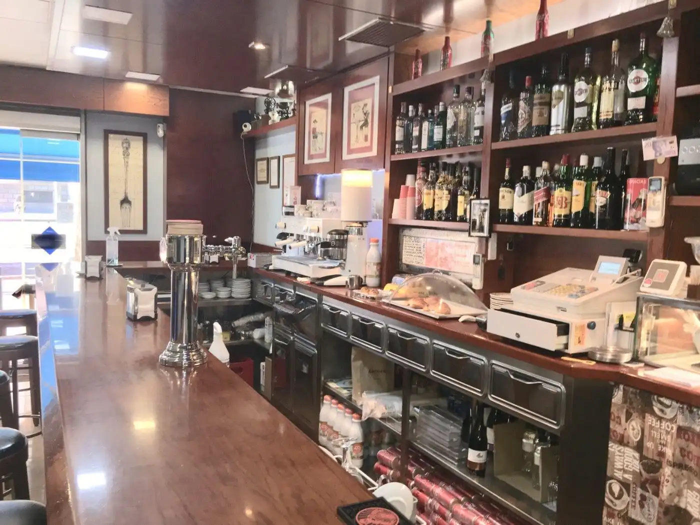 Business premises for transfer in Eixample, imagen 3