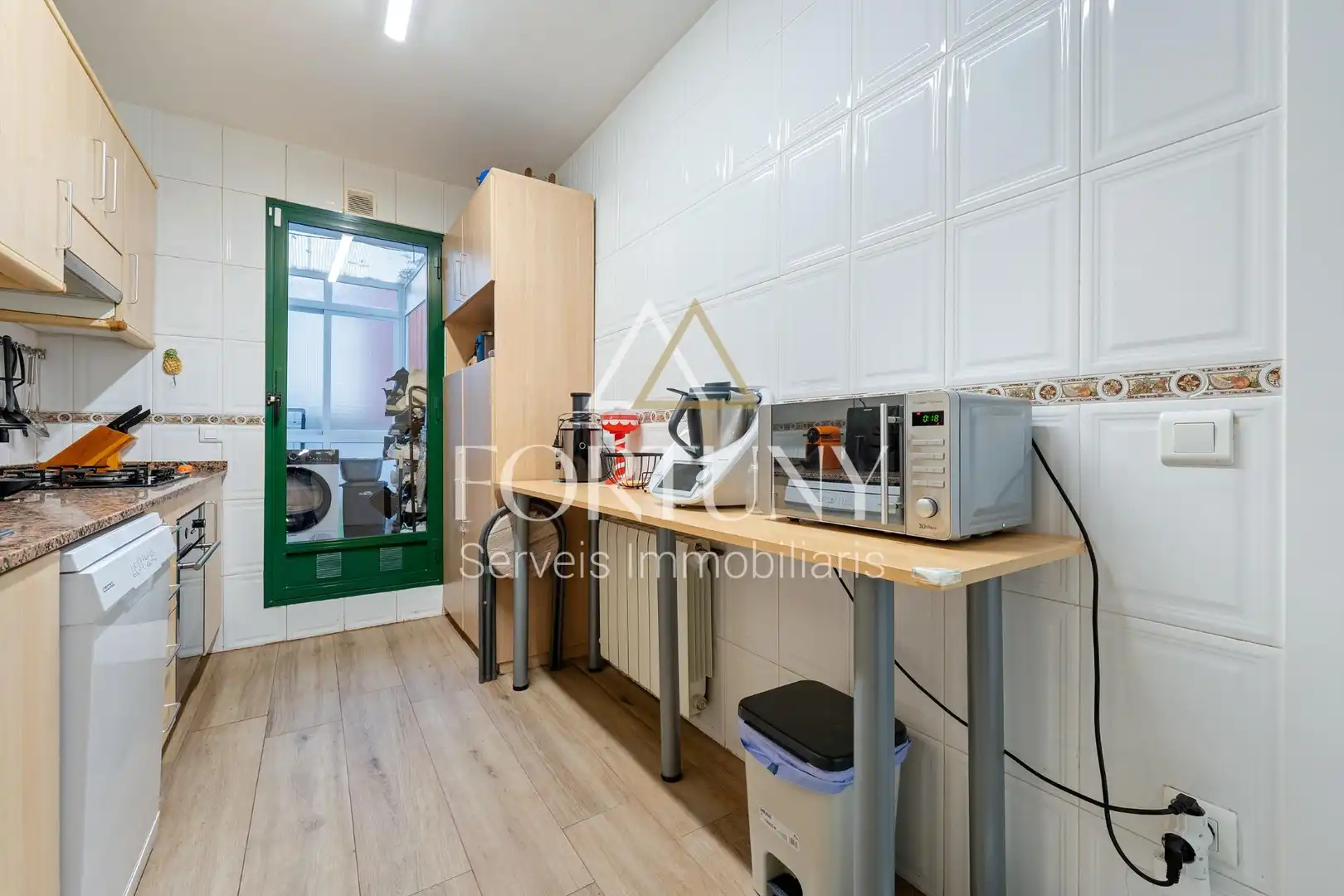 Küche von Wohnung zum Verkauf in Reus mit Klimaanlage, Parkett und Terrasse