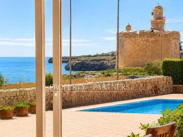 Apartamento con piscina en venta en Passeig Marítim
