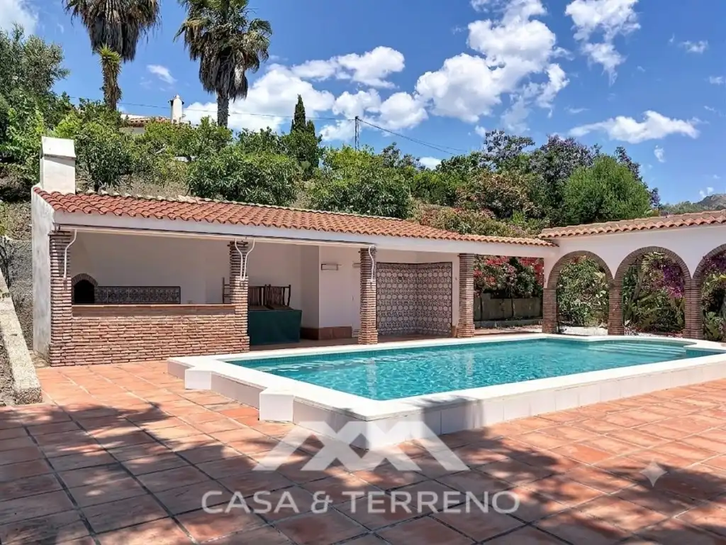 Vista exterior de Casa o chalet en venta en Canillas de Albaida con Aire acondicionado, Calefacción y Jardín privado