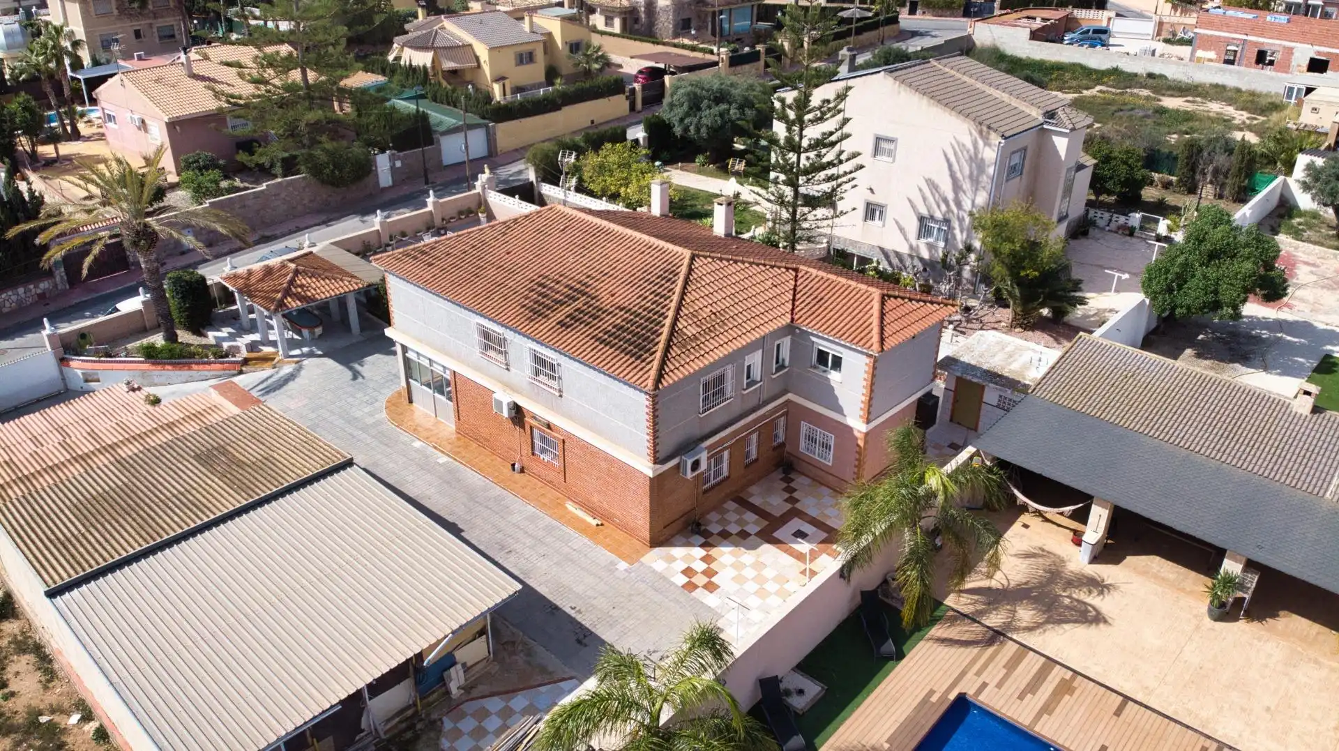 Exterior view of Houses for sale in San Vicente del Raspeig / Sant Vicent del Raspeig