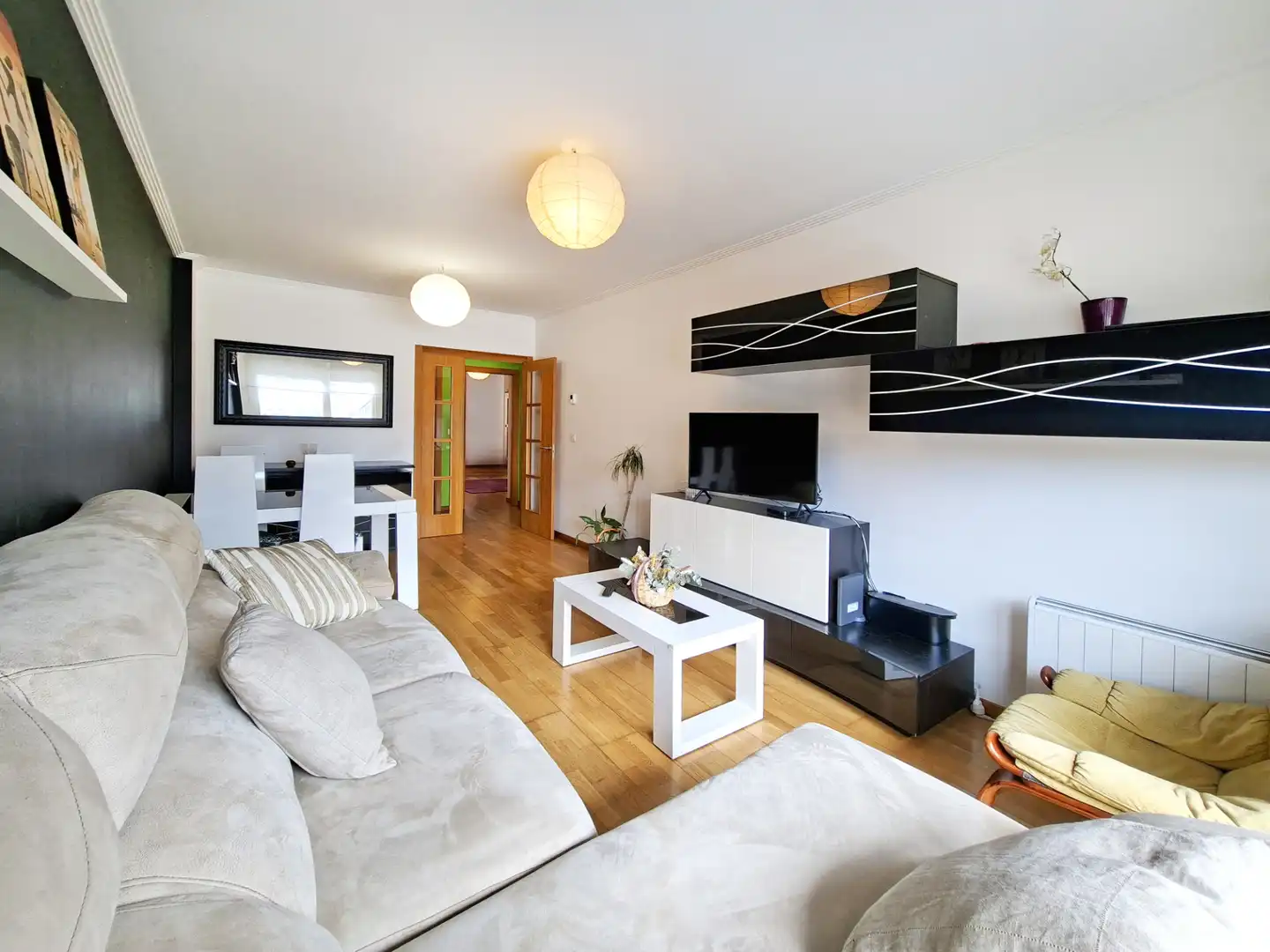 Living room of Flat for sale in Cambre   with Heating, Parquet flooring and Storage room