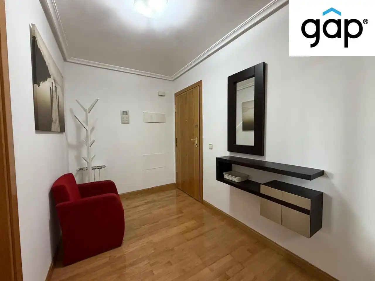 Living room of Flat for rent in Cuenca  with Air Conditioner, Heating and Parquet flooring
