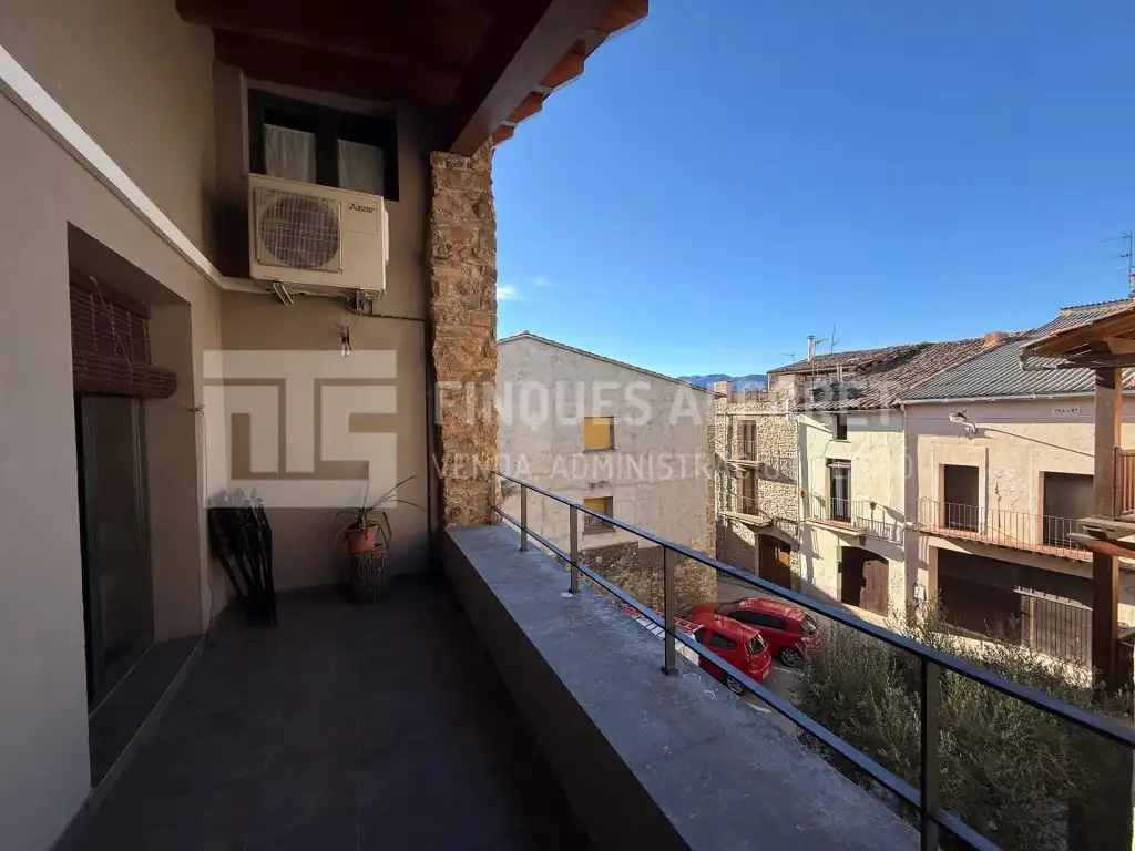 Terrassa de Casa o xalet en venda en Tremp