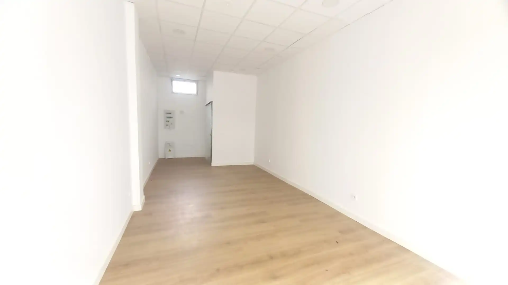 Business premises to rent in Calle Ildefonso Sánchez del Río, imagen 11