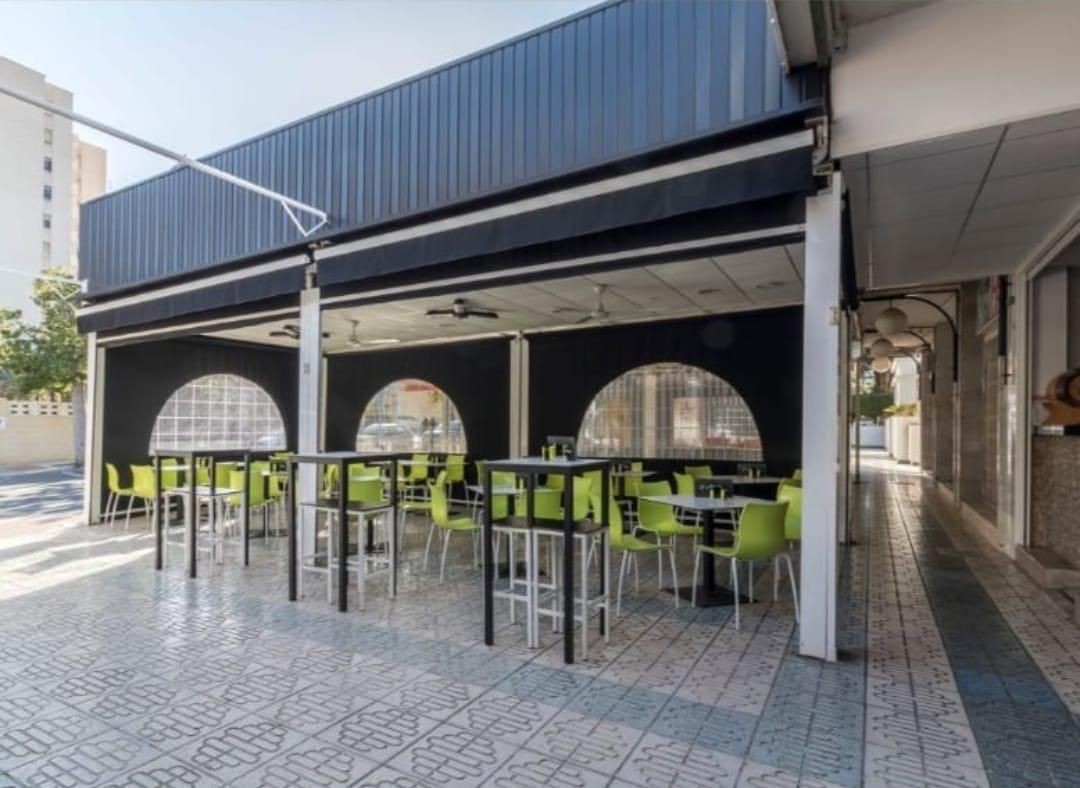 Terraza de Local en venta en Alicante / Alacant con Terraza