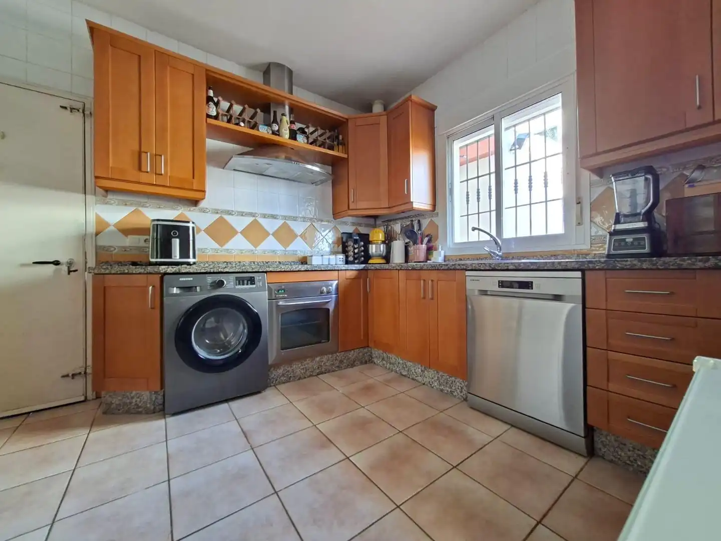 Kitchen of Houses for sale in Chiclana de la Frontera  with Private garden