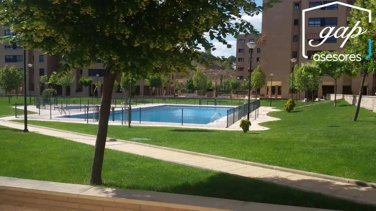 Flat with pool to rent in Alameda, imagen 2