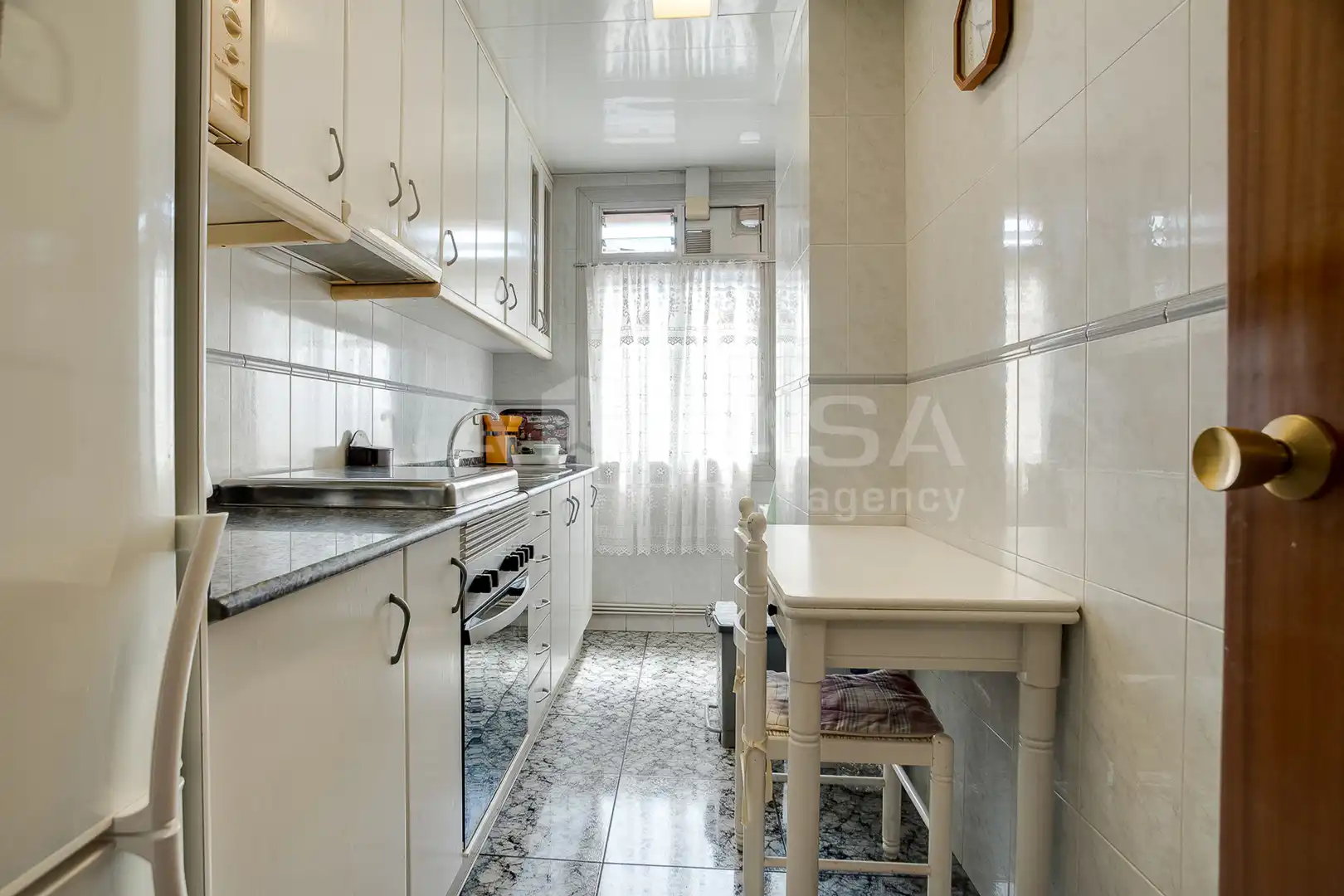 Cocina de Piso en venta en Sant Adrià de Besòs con Calefacción y Balcón
