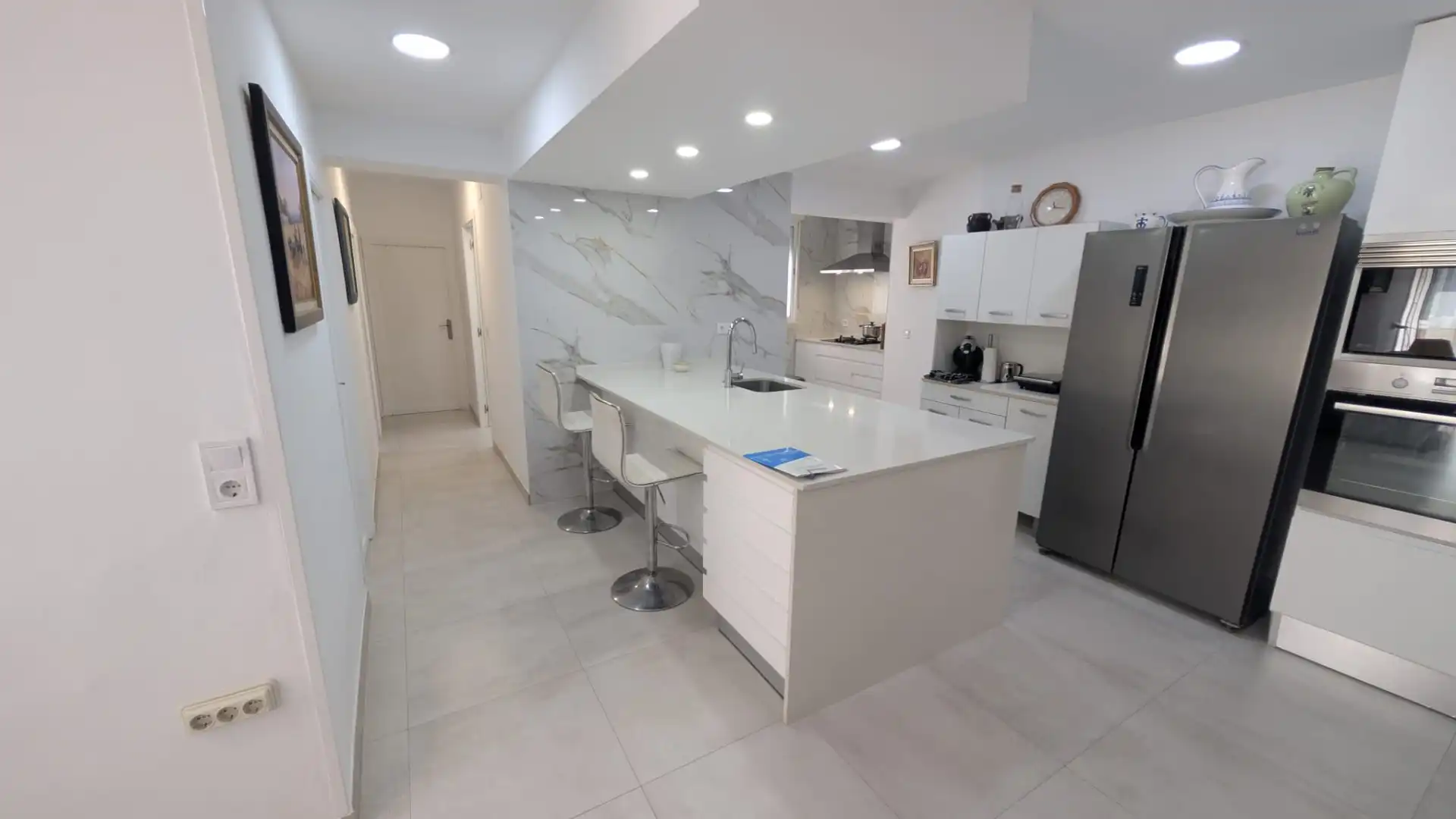Kitchen of Flat for sale in Valencia  with Air Conditioner and Balcony