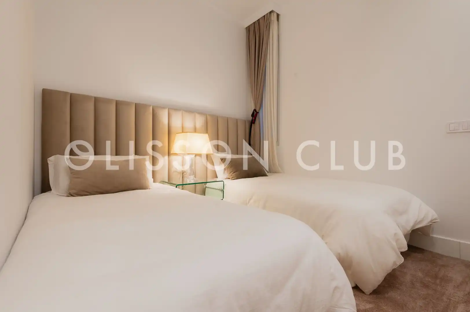 Bedroom of Flat for sale in Madrid  with Air Conditioner, Heating and Storage room