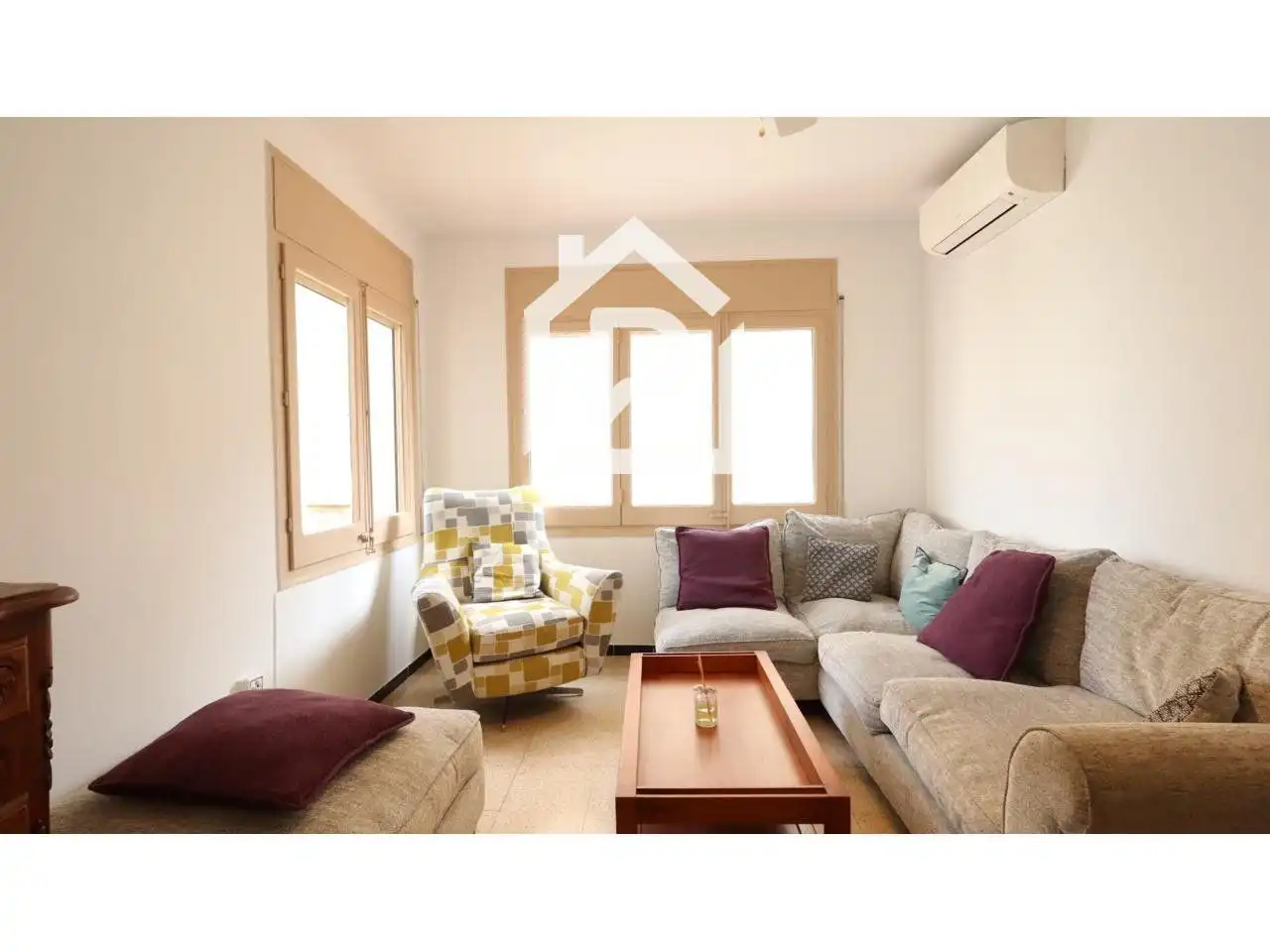 Wohnzimmer von Wohnung zur Miete in El Port