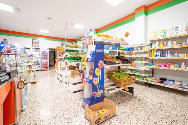 Local comercial en Venta en C. Don Pío Coronado, 200, 200 en Schamann - Rehoyas