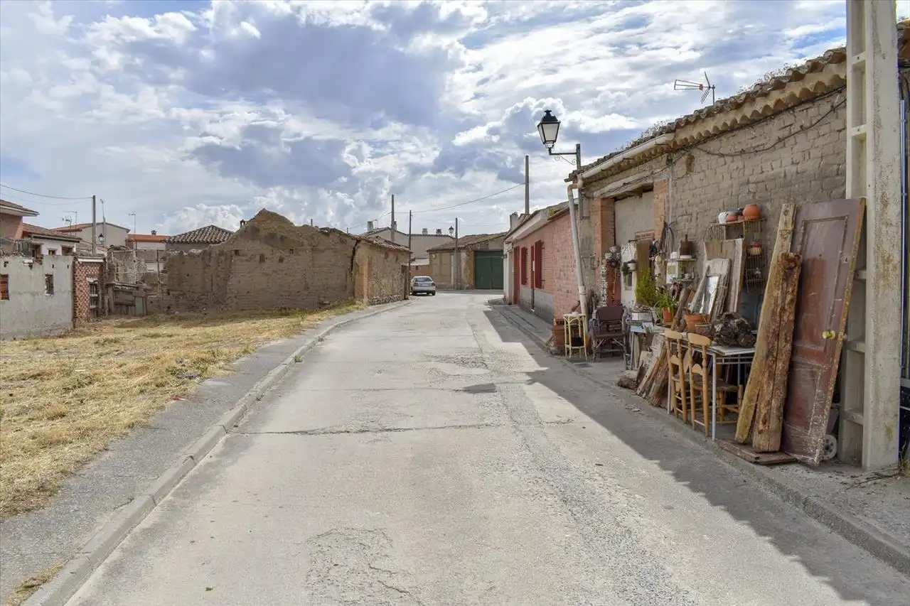 Residencial en venda a Nueva, Gotarrendura