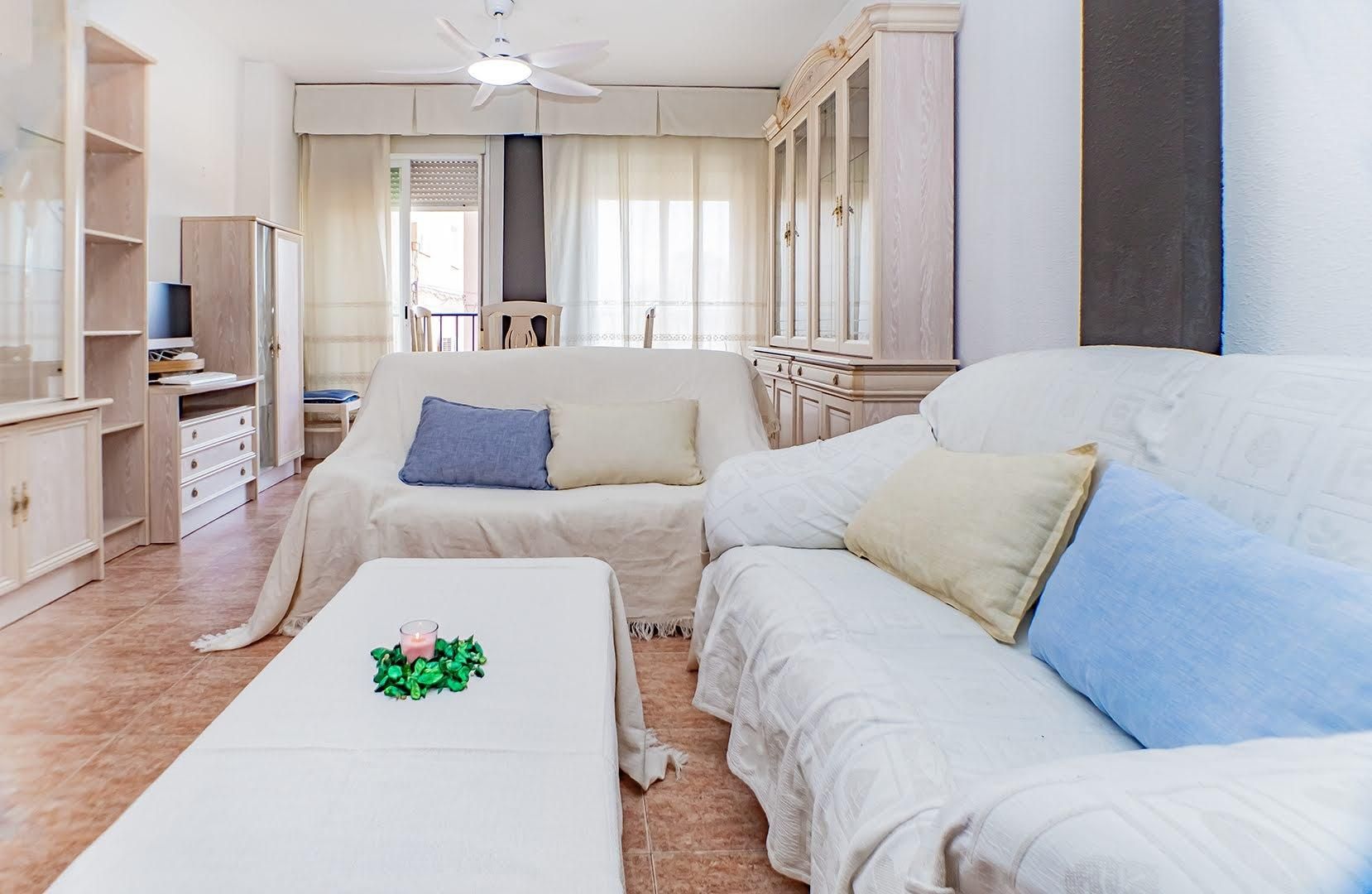 Sala d'estar de Casa o xalet en venda en  Madrid Capital amb Terrassa