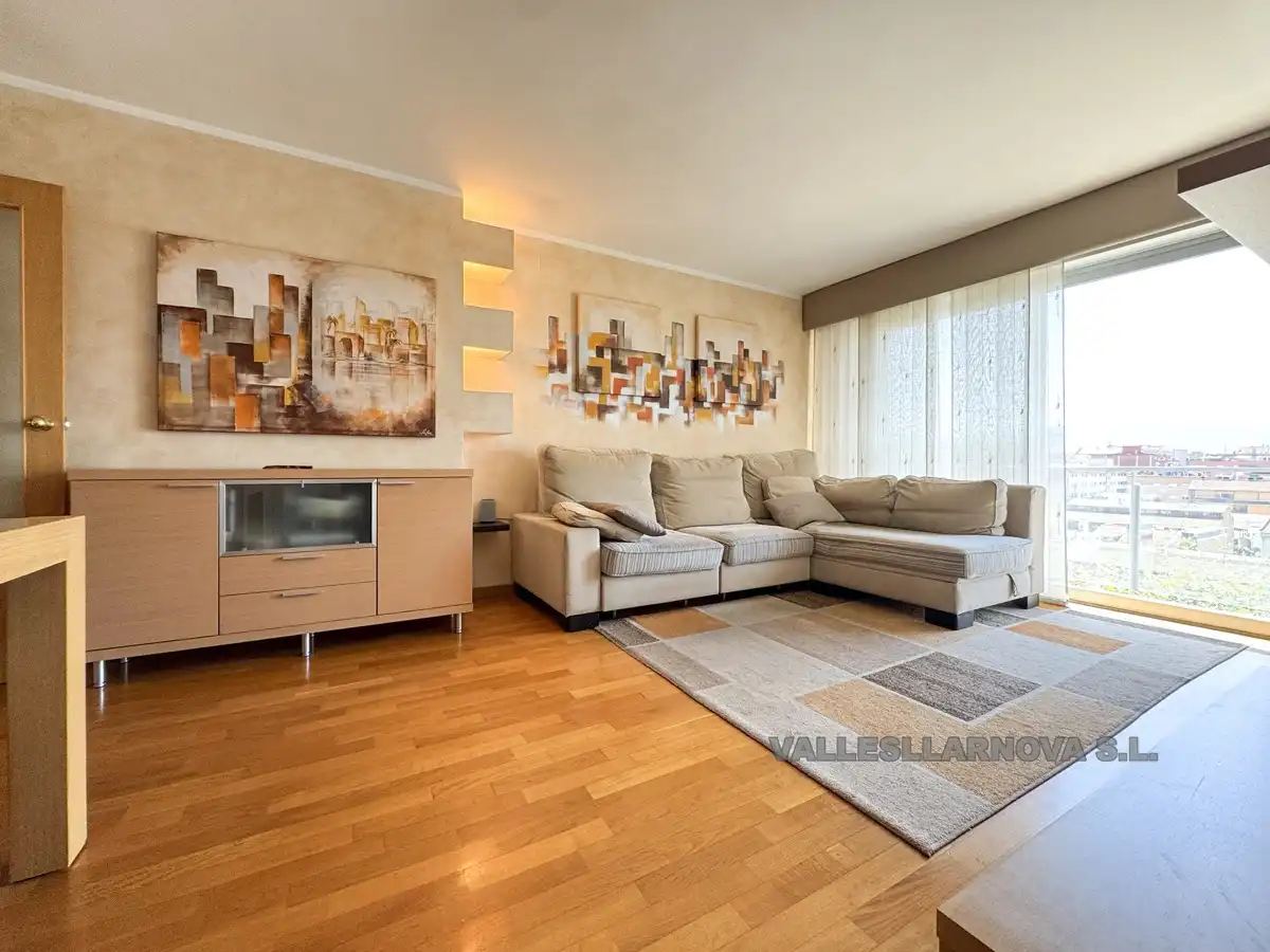 Living room of Flat for sale in Mollet del Vallès  with Parquet flooring, Storage room and Balcony