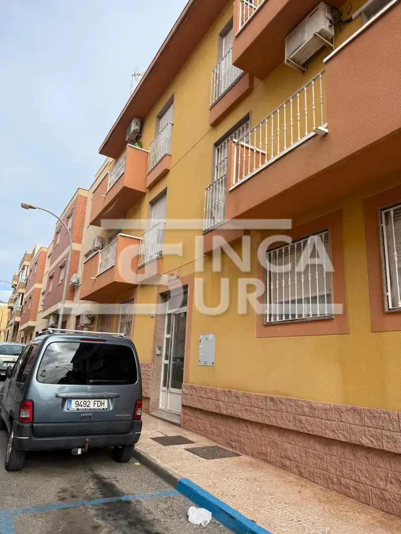 Flat with lift for sale in Calle Río Ebro