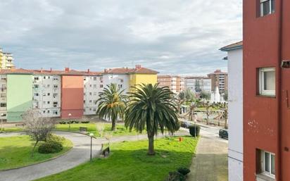 Exterior view of Flat for sale in Torrelavega 