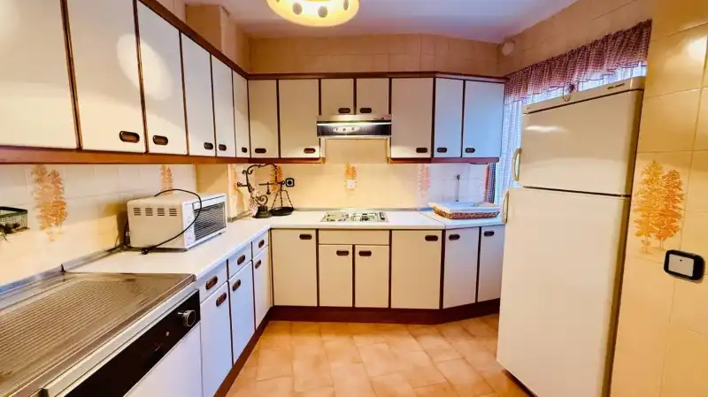 Küche von Wohnung zum Verkauf in El Espinar mit Heizung, Privatgarten und Parkett