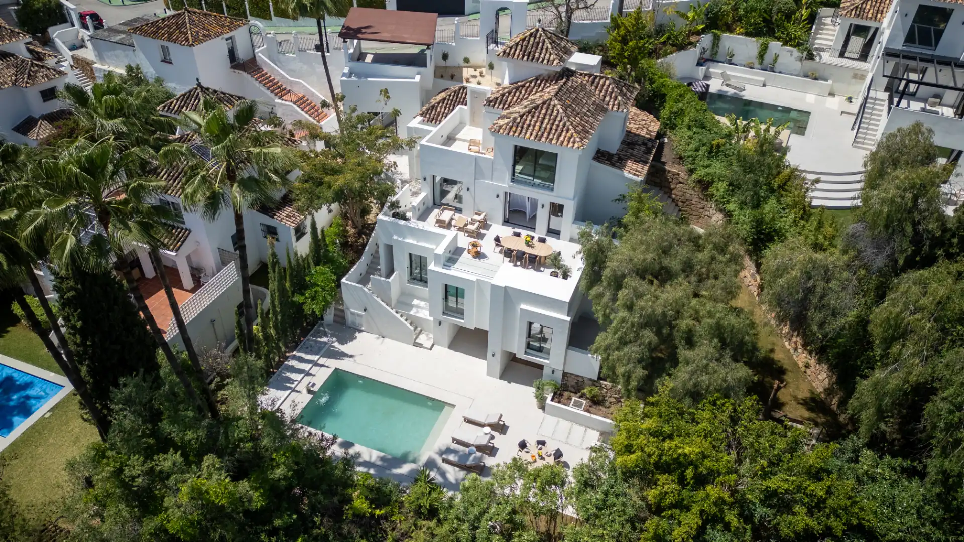 Chalet con piscina en venta en Nueva Andalucía
