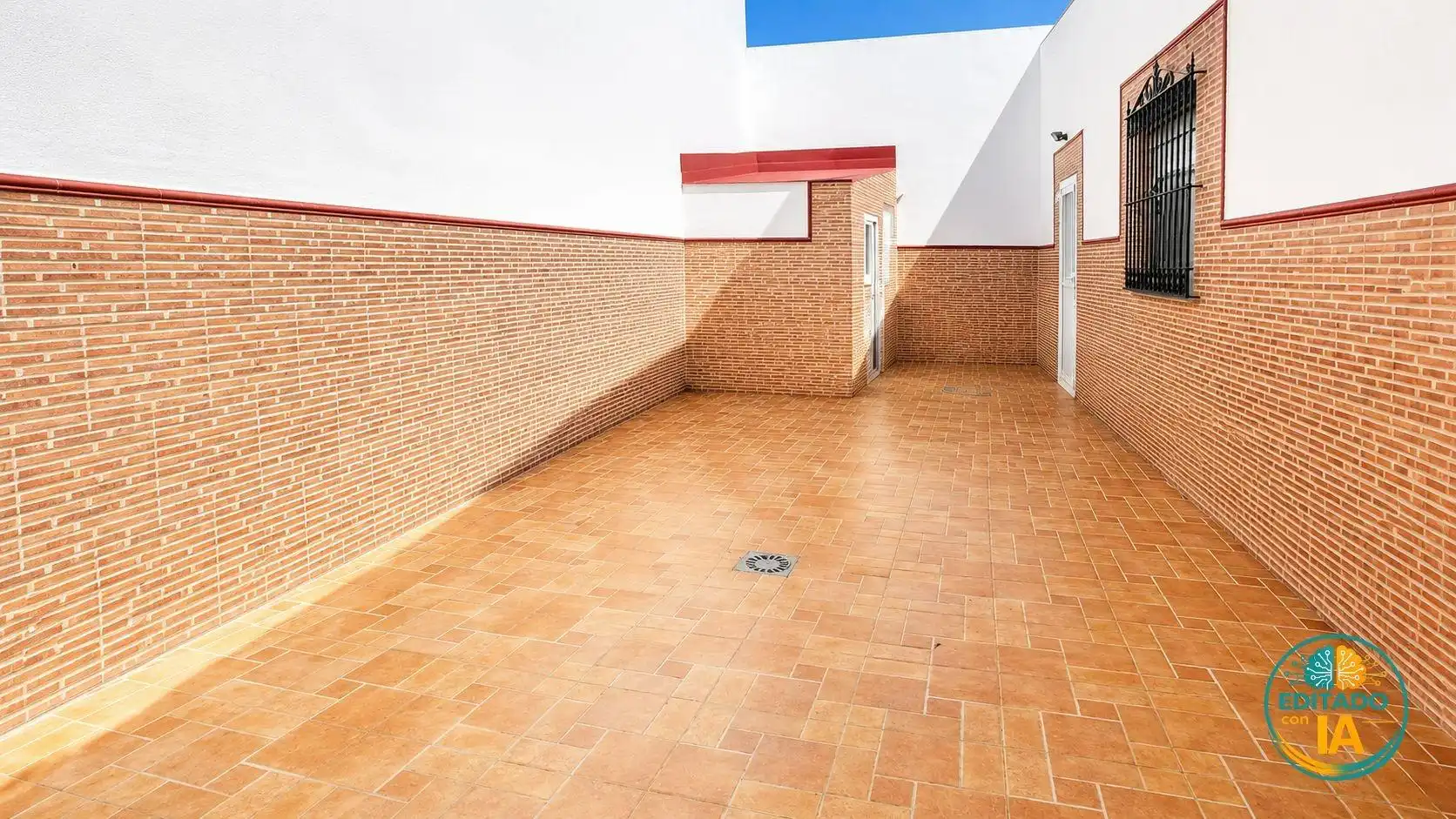 Terrassa de Casa o xalet en venda en Chiclana de la Frontera amb Traster