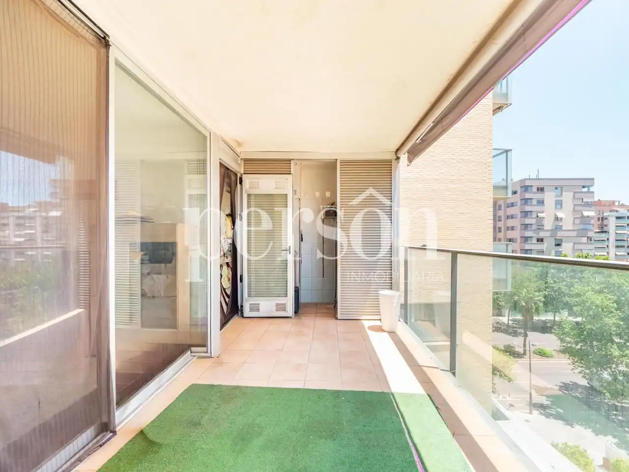 Balcony of Flat for rent in Valencia  with Air Conditioner, Balcony and Community pool