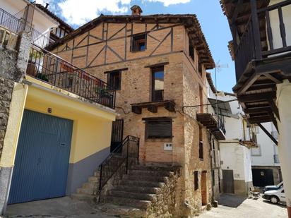 Exterior view of House or chalet for sale in Casas del Castañar  with Storage room and Balcony