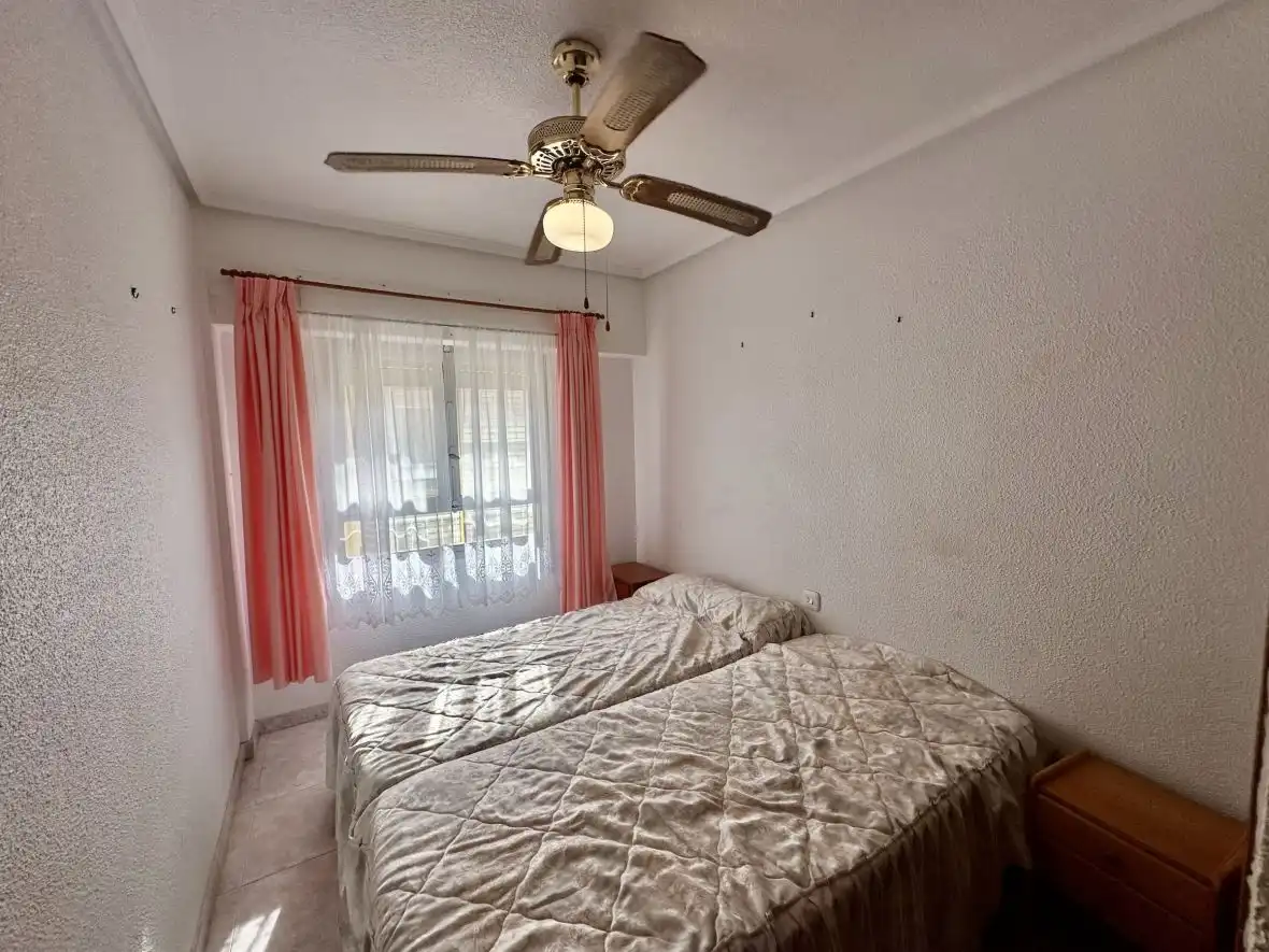 Schlafzimmer von Wohnungen zum Verkauf in Santa Pola mit Heizung, Terrasse und Abstellraum