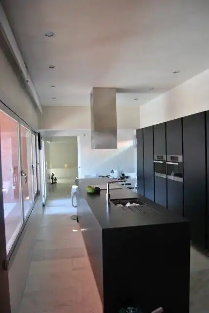 Cocina de Casa o chalet en venta en Málaga con Aire acondicionado, Calefacción y Jardín privado
