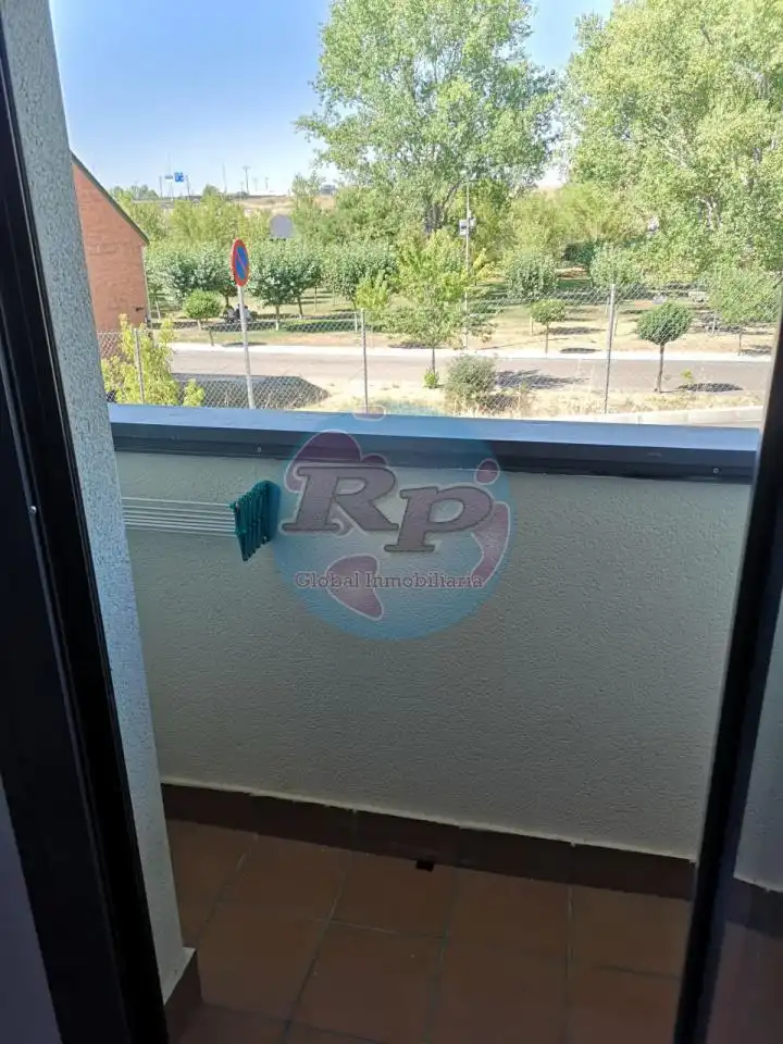 Terraza de Apartamento de alquiler en Valverde de la Virgen con Calefacción, Parquet y Terraza