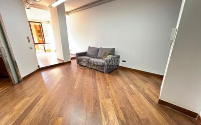 Sala d'estar de Estudi de lloguer en  Madrid Capital amb Aire condicionat i Calefacció
