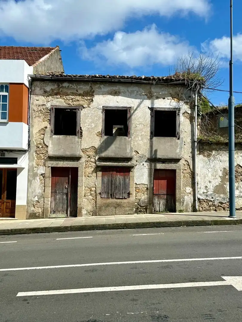 Casa rustica in vendita a Avenida Xubia 69
