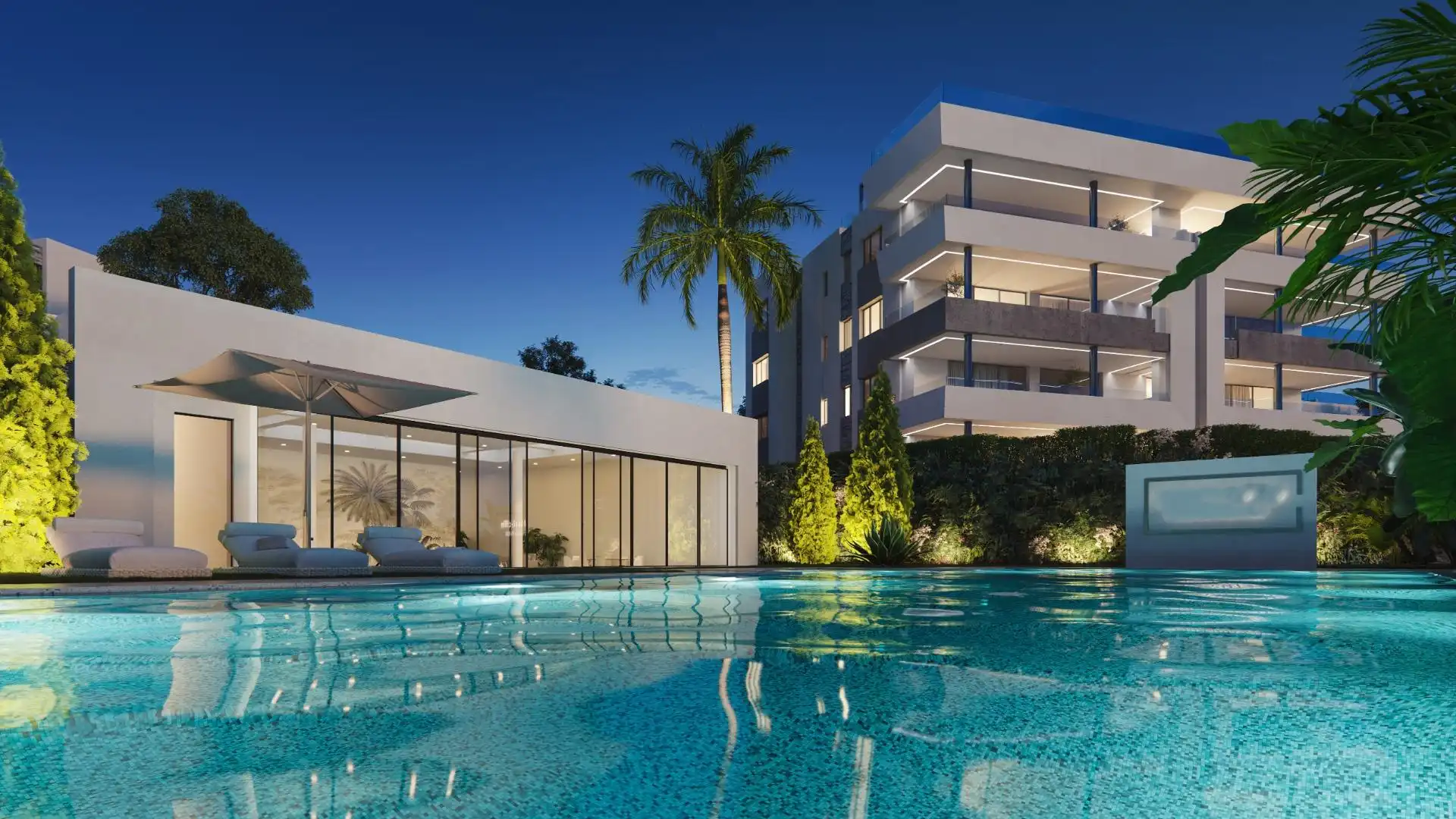 Piscina de Apartament en venda en Marbella amb Aire condicionat, Calefacció i Jardí privat