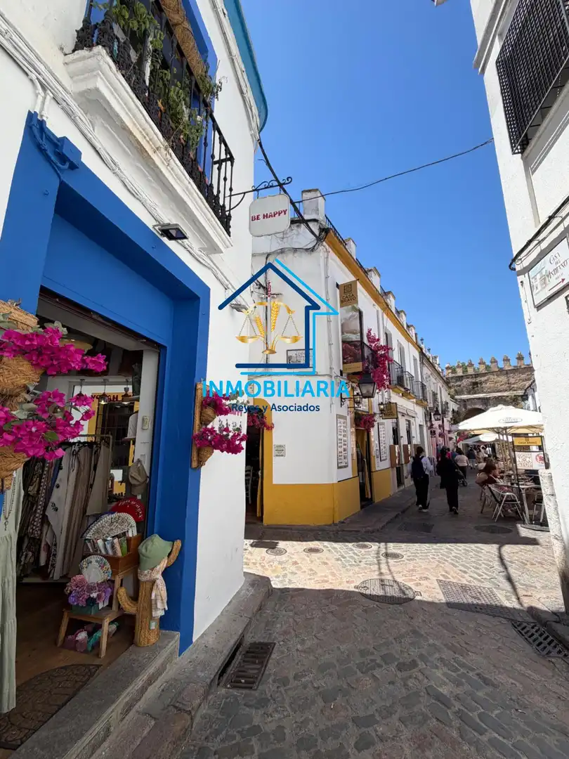 Vista exterior de Local en venta en Córdoba con Aire acondicionado
